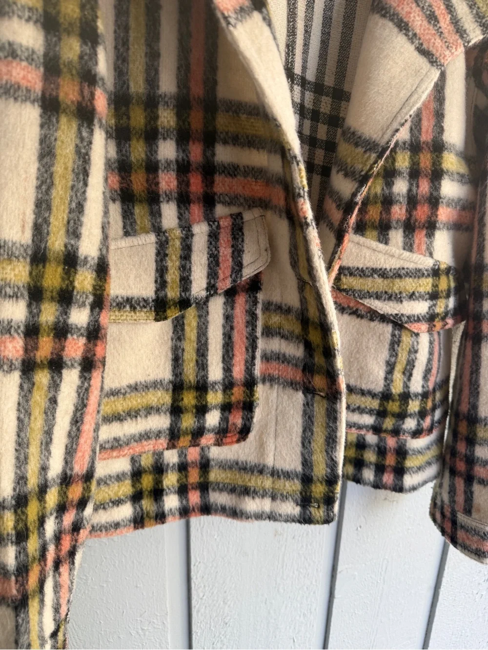 Bagatelle Cream Plaid Shacket with Pink and Olive Stripes‎ size small